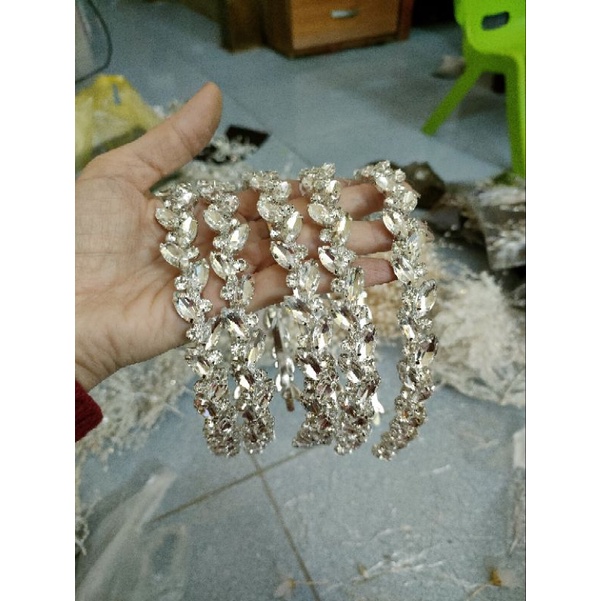 bờm tóc cô dâu
