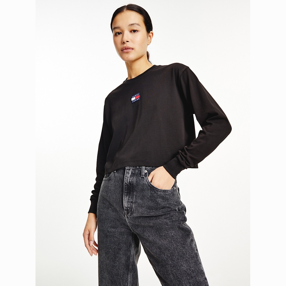 Áo thun tay dài nữ Tommy Jeans Recycled Tommy Badge Long-Sleeve