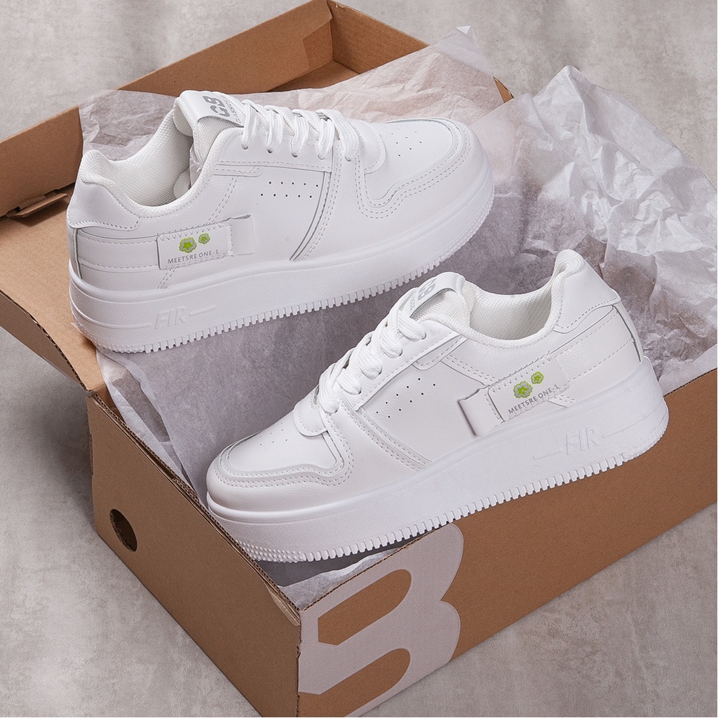 Giày Sneaker Nữ Đế Bằng Hàn Quốc Êm Thích Hợp Đi Làm, Đi Học Chơi GiayBOM GB Prime Mix Color B1111