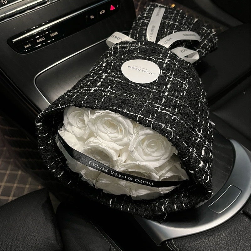 Bó hoa sáp 7 lớp màu trắng giống thật gói vải dạ tweed phong cách ullzang 10-20 bông