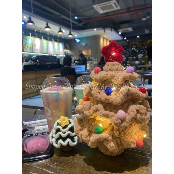 Cây thông noel bằng nhung mềm mịn