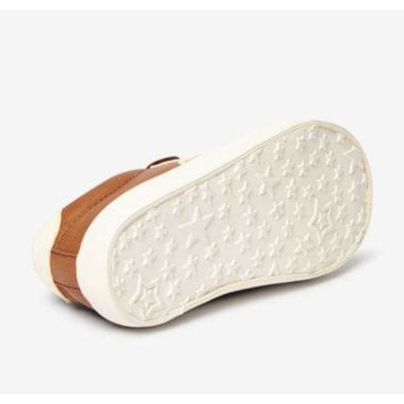 Giày Ngôi sao nâu, hàng VNXK