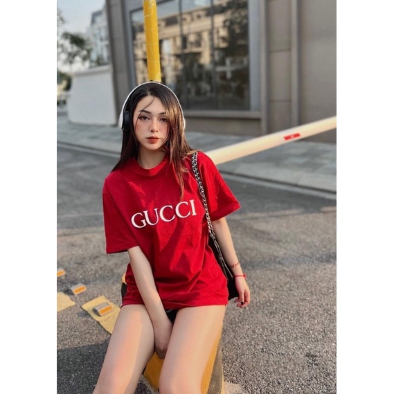 Áo Phông GUCCI Đỏ Tươi Rực Rỡ Ngày Tết Unisex