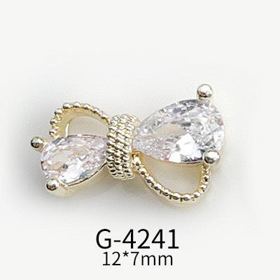Charm nail nơ đính đá mẫu mơi hot trend 2023