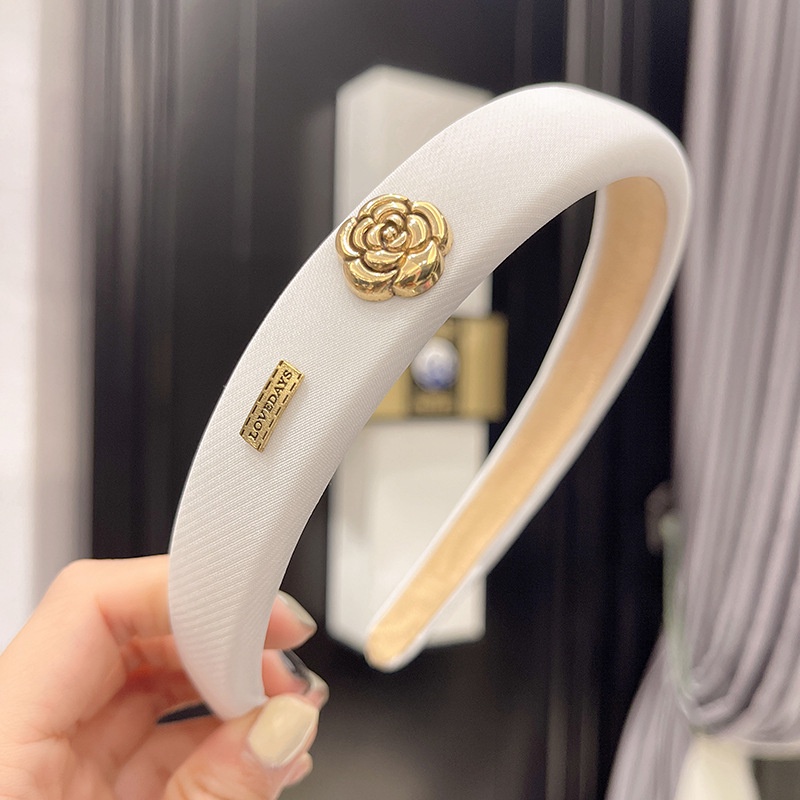 Băng Đô Cài Tóc Rửa Mặt Họa Tiết Đầu Lâu Dễ Thương Có Hương Thơm Phong Cách Hàn Quốc Cho Nữ