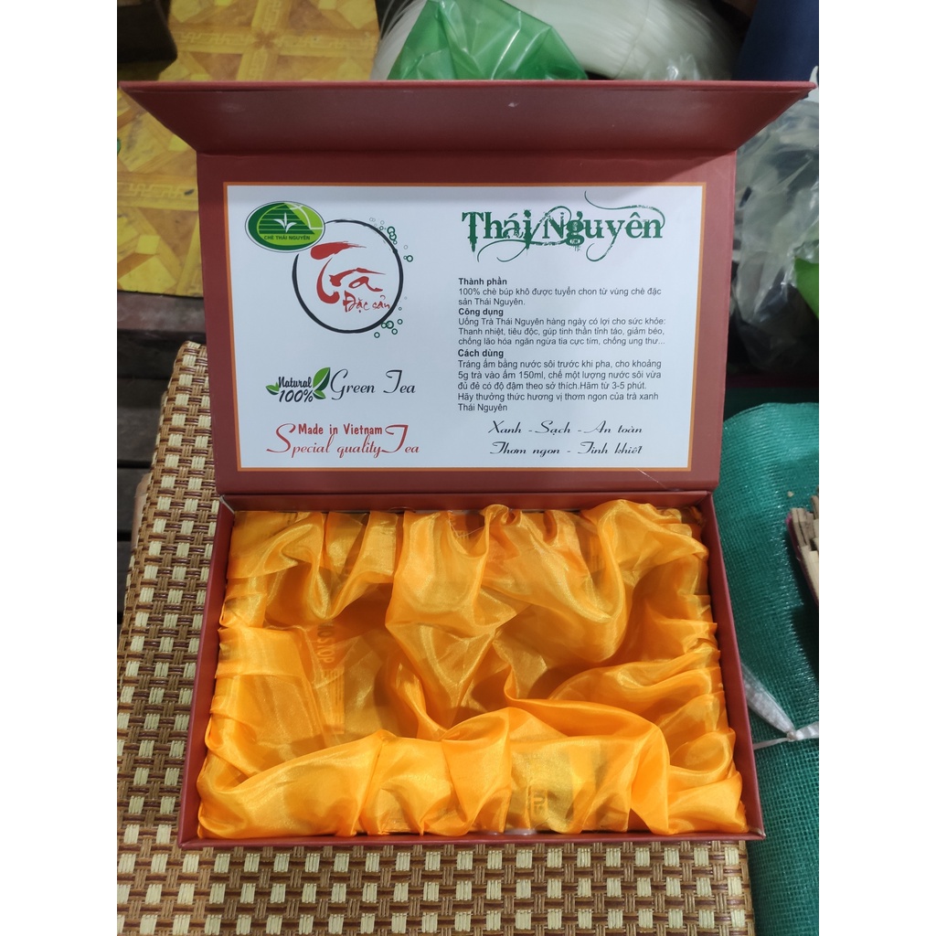 Hộp trà Thái Nguyên Cao Cấp - Làm quà biếu lễ TẾT