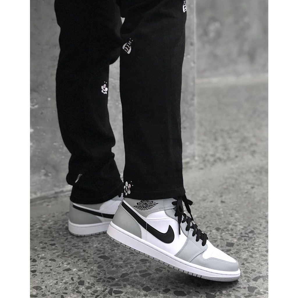 Giày Nike Jordan 1 Mid Smoke Grey Chính Hãng 🔴SIMPLE SNEAKER🔴 Giày Air Jordan Cổ Cao Màu Xám