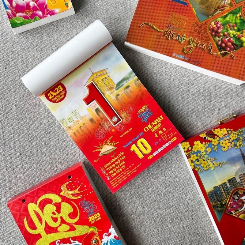 Lịch treo tường năm 2023 size 14,5cm*20cm giá bìa 85k