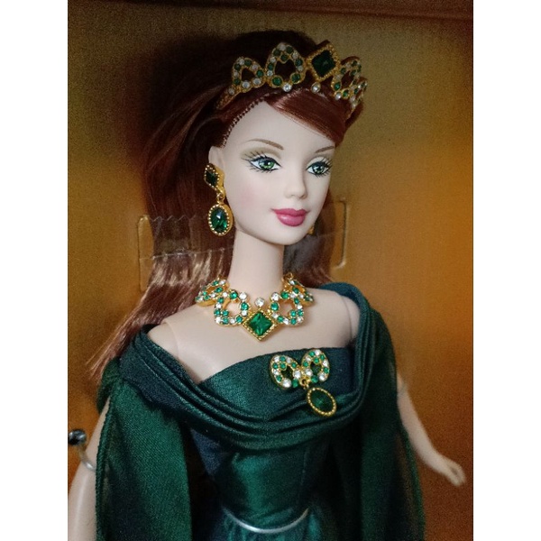Búp bê barbie Empress of Emerards