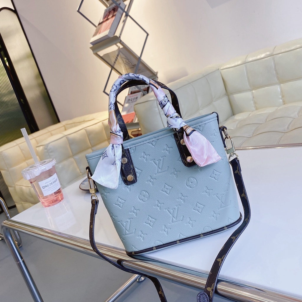 Túi Xách LV 2023 Màu Trơn Thời Trang Hàn Quốc Cho Nữ