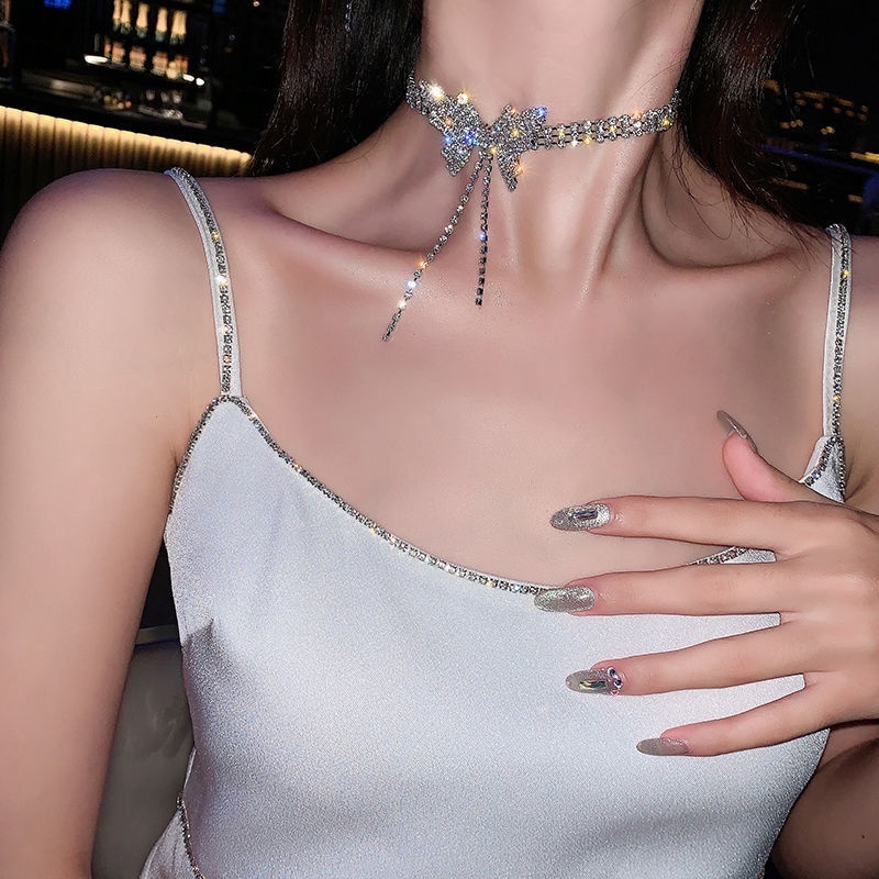 Vòng Cổ choker Đính Đá Kim Cương Nhân Tạo Hình Bướm Lớn Thời Trang Dành Cho Nữ