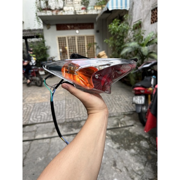 Đèn hậu lái sau exciter 2005 đến 2010 mẫu aniss mod wiz lc135  ngắn như zin