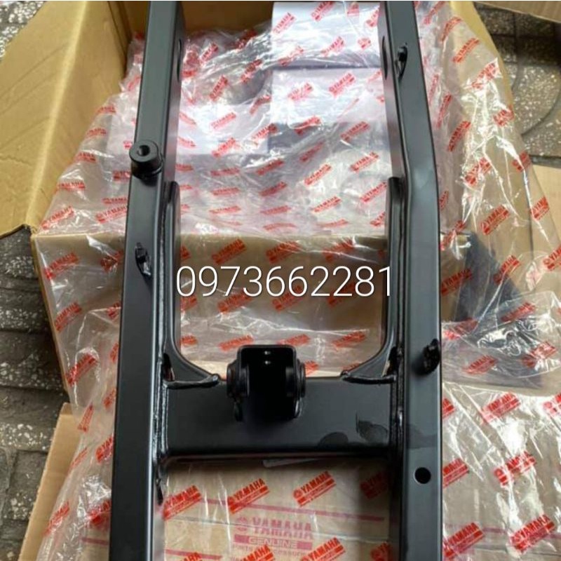 Càng gắp, gấp Bánh sau xe EXCITER 150 zin Yamaha