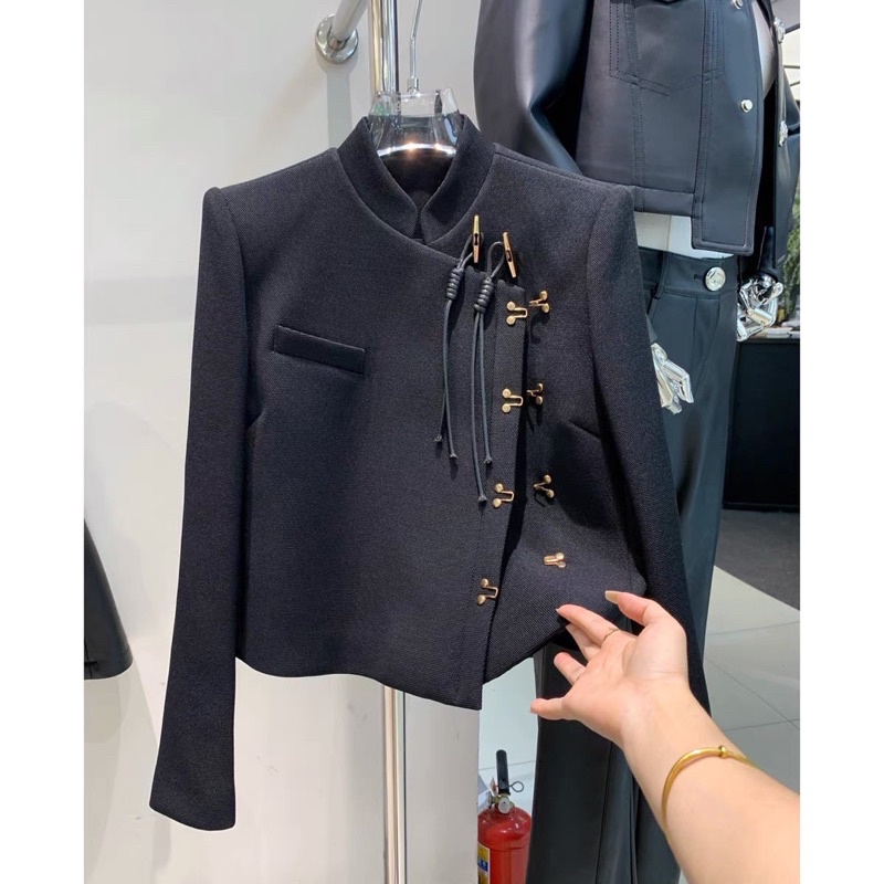 Áo khoác vest thiết kế cầu vai qccc