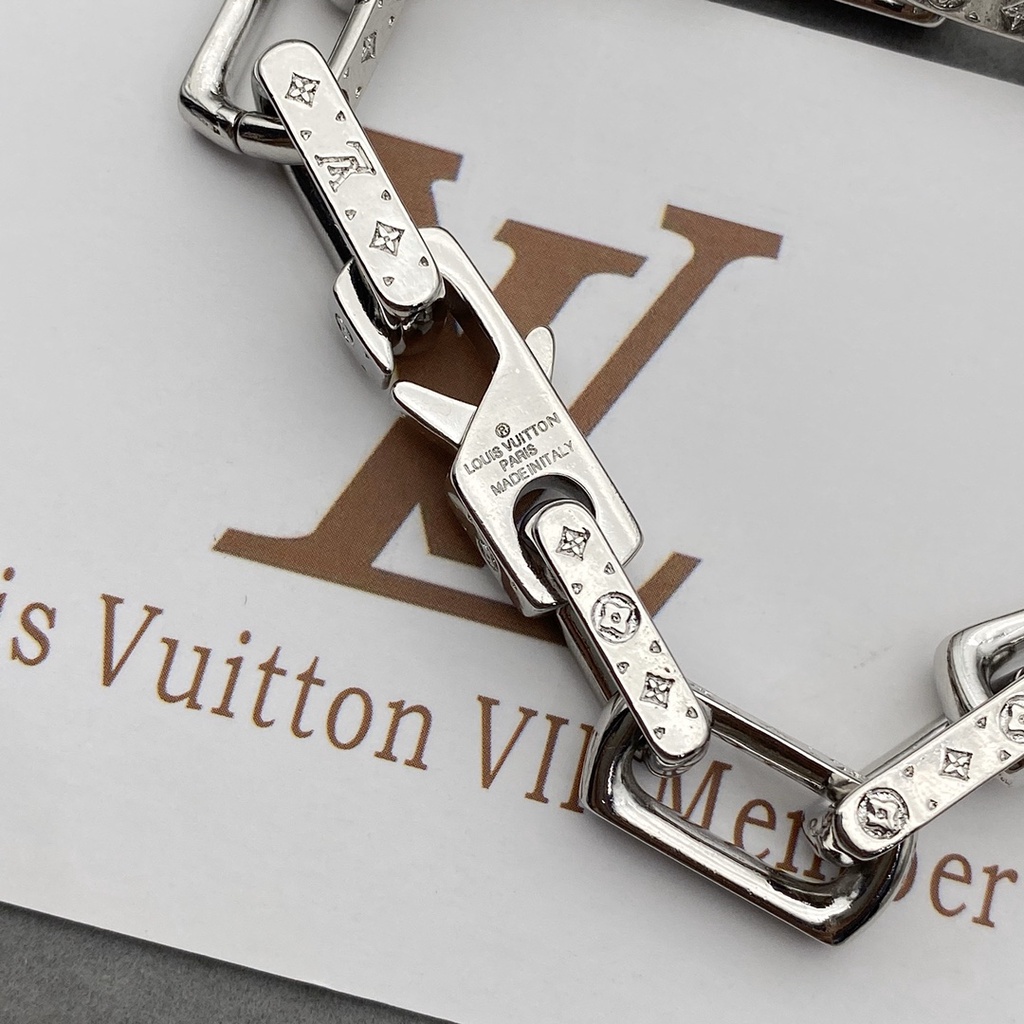 Louis vuitton Vòng Cổ / Khuyên Tai / Vòng Tay lv In Chữ Thời Trang Cho Nam Và Nữ