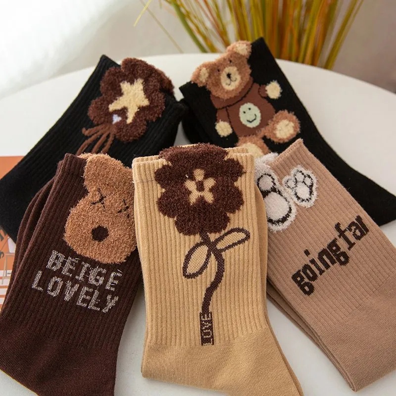 1 Đôi Tất Cotton Mềm Mại Thoáng Khí In Họa Tiết Gấu Hoạt Hình Dễ Thương Giữ Ấm Mùa Đông Cho Nữ