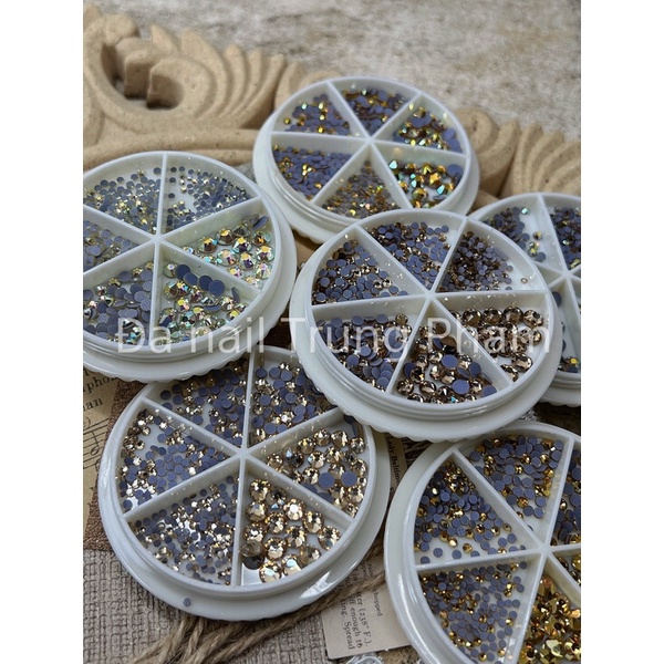 Đá YHB cao cấp 16 khía giả úc mix 6 size cực sáng