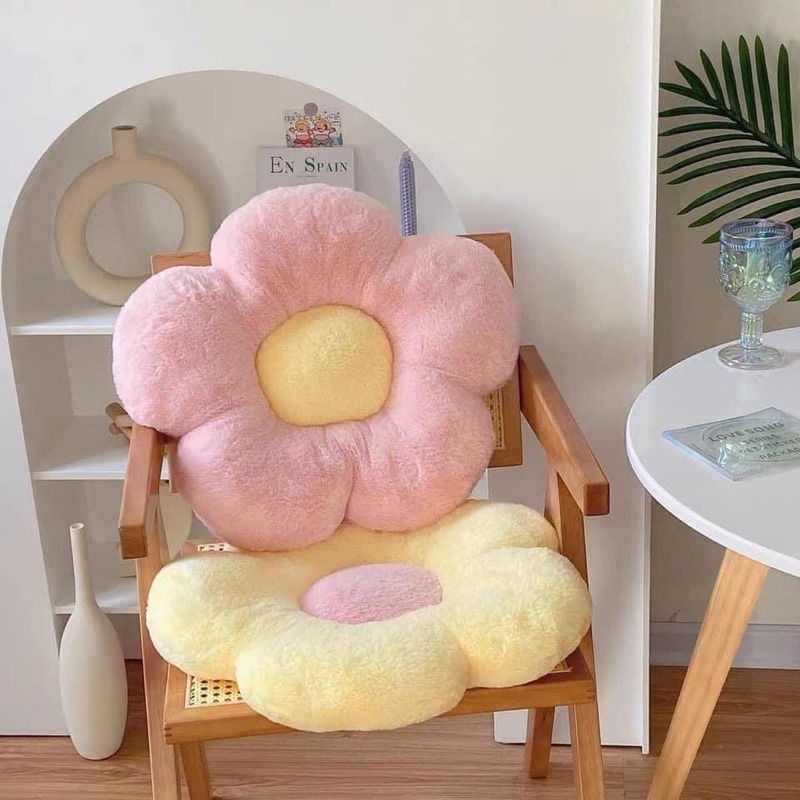 Đệm gối tựa lưng trang trí hình bông hoa