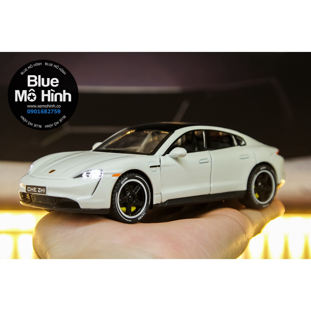 Xe mô hình Porsche Taycan 1:32