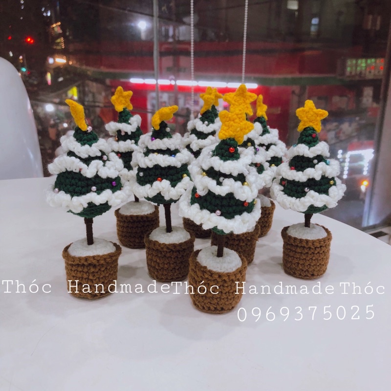 Cây thông Noel bằng len handmade ( Hàng có sẵn)