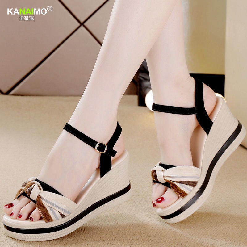 2022 giày cao gót mũi nhọn giày cao gót đế vuông giày cao gót 7 phân giày cao gót big size giày cao gót nữ 7p Sandal Đế Xuồng Dày Dặn Phong Cách Thời Trang Mùa Hè 2022 Mới Cho Nữ