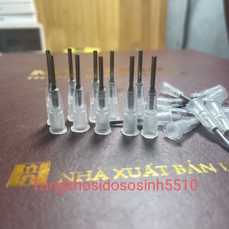 Đục Lỗ Núm Ti Tăng Size Cho Bé Bú