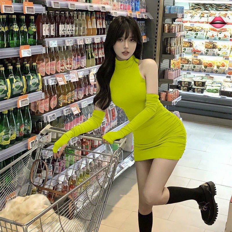 Đầm cổ lọ thun gân nhún eo khoét vai phối tay dài
