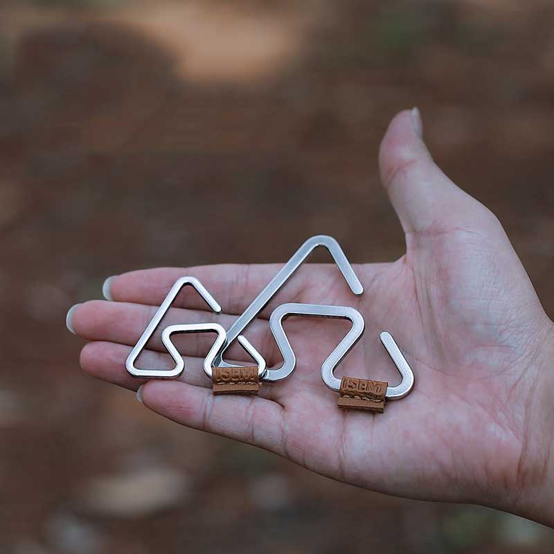 1 Móc Treo Hình Tam Giác Bằng Thép Không Gỉ Siêu Nhẹ Đa Năng Tiện Dụng Mang Theo Du Lịch Dã Ngoại