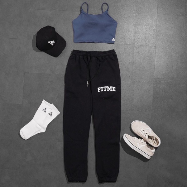 Bộ đồ tập gym Fitme áo bra thể thao nữ Lota xanh navy, quần jogger nỉ bông đen cotton dày dặn