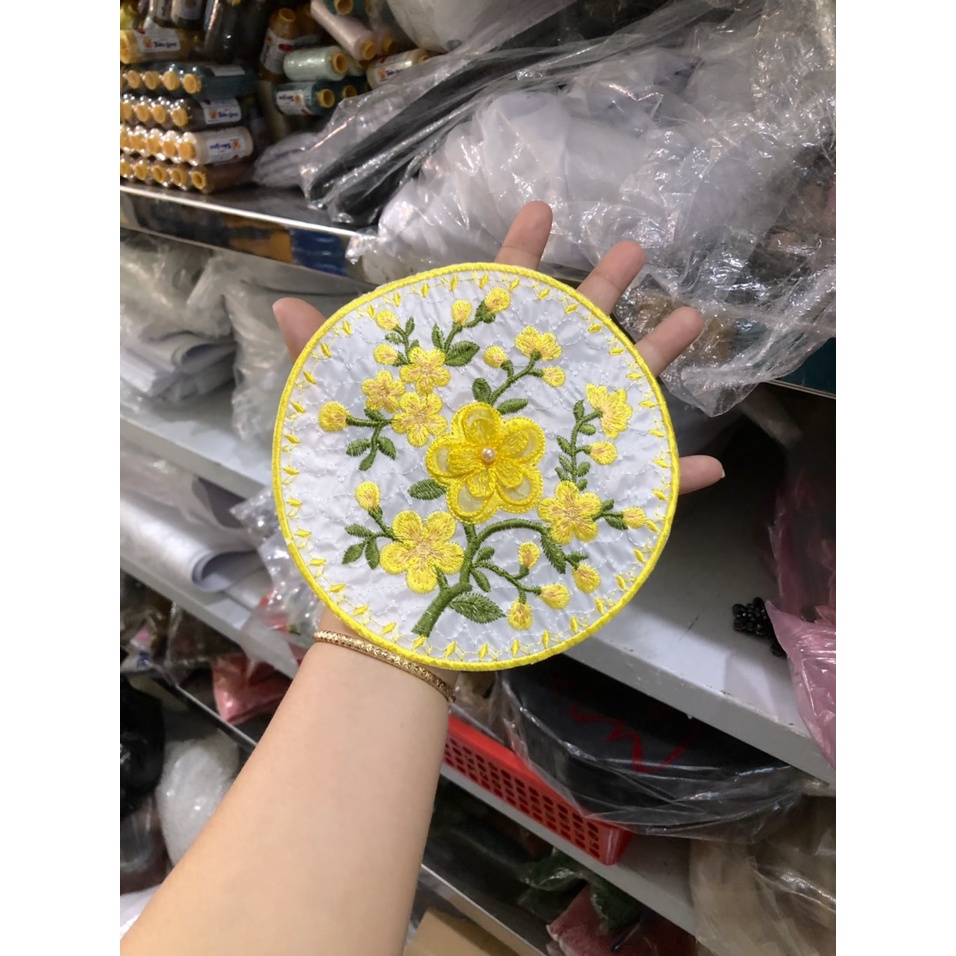 tấm tròn thêu nhánh hoa 15cm