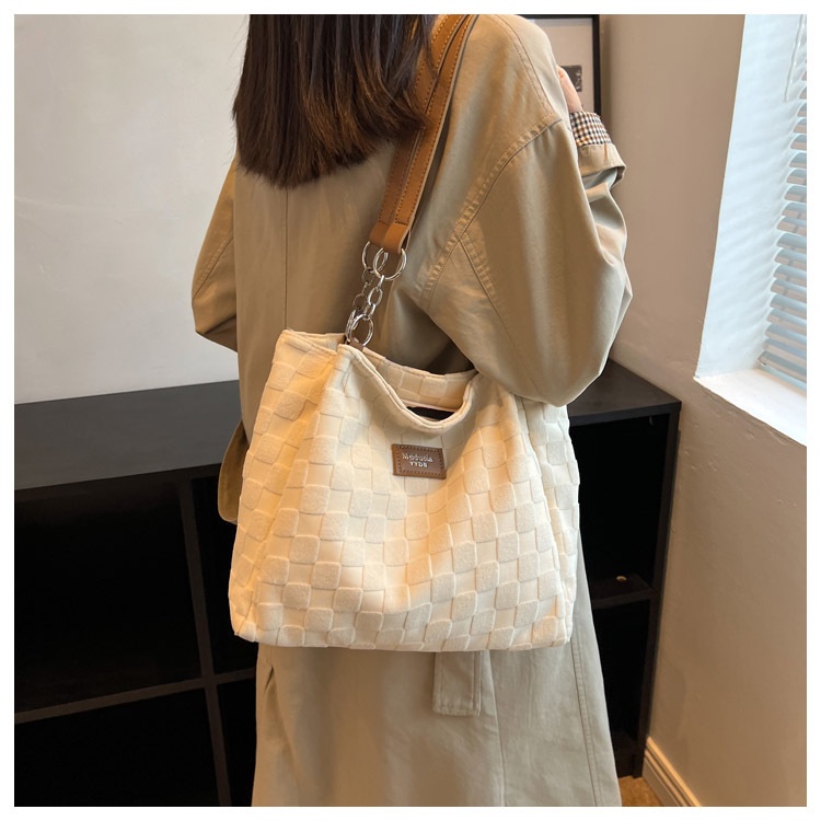 Túi Xách Cỡ Lớn Thiết Kế Trẻ Trung Hợp Thời Trang Cho Bạn Gái