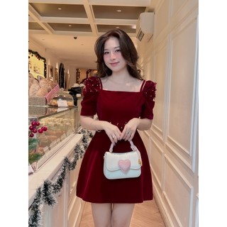 Đầm Váy Nhung 2 Dây Phối Hoa Kết Đá