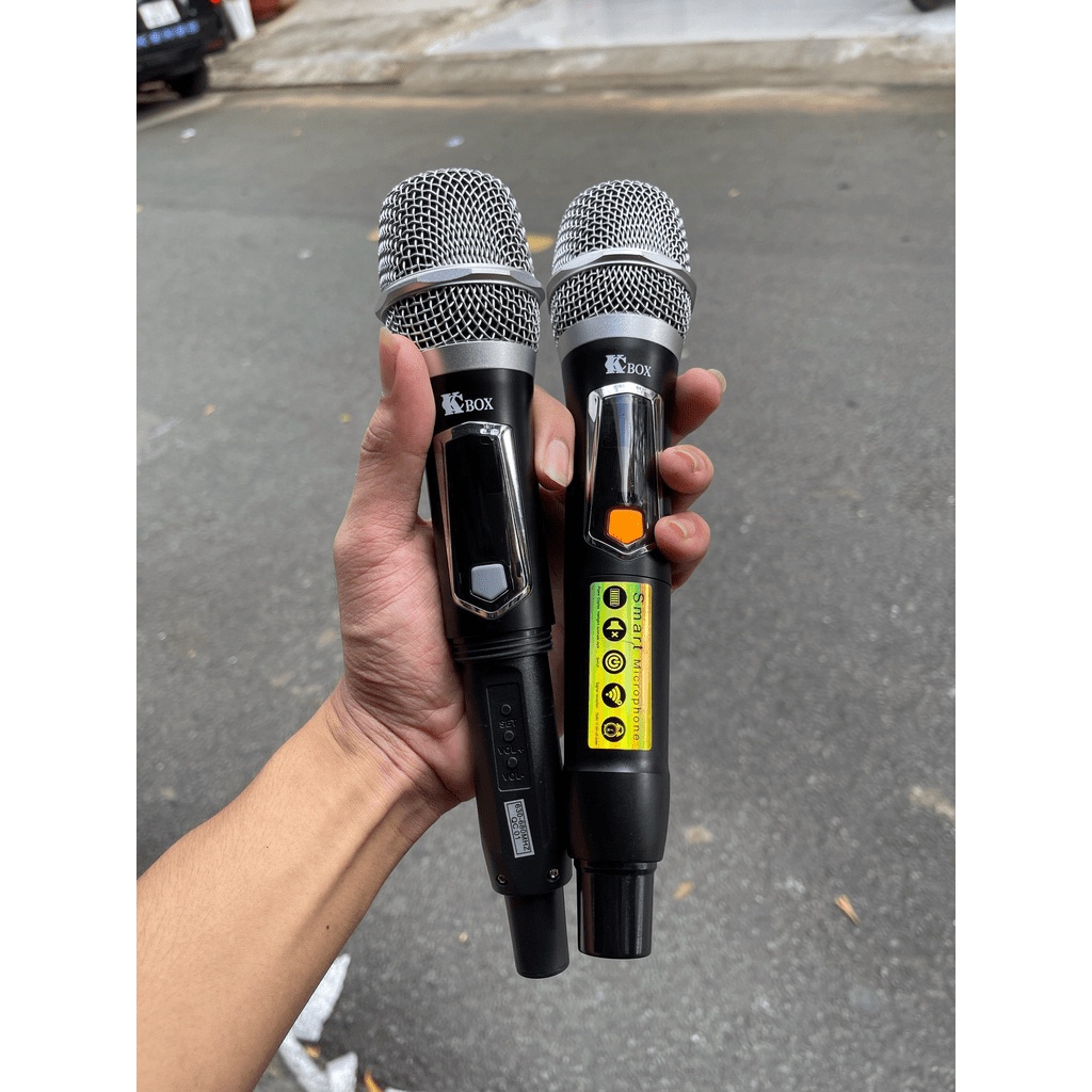 Loa kéo bluetooth karaoke xách tay KCBOX KC135 chỉnh riêng Bass, Treble, Echo Reverb công suất 200w cực hay