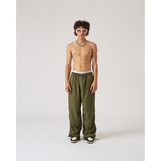 BASIC PARACHUTE PANTS ( Quần dù ống suông rộng TRICH )