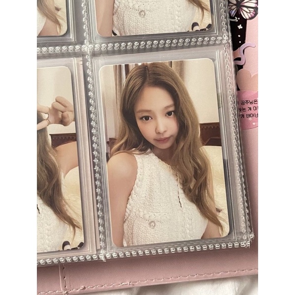 card jennie off