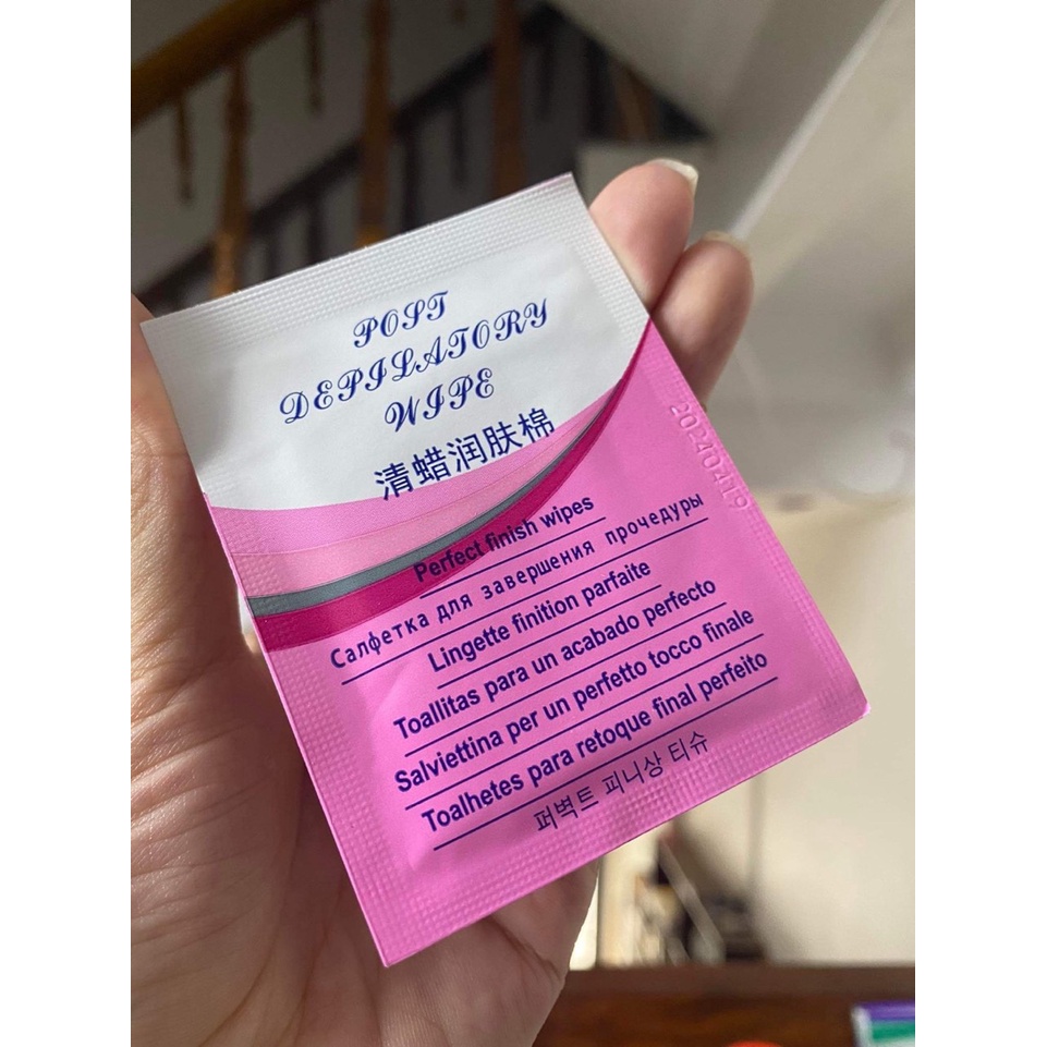 Khăn lau ngăn mọc ria mép