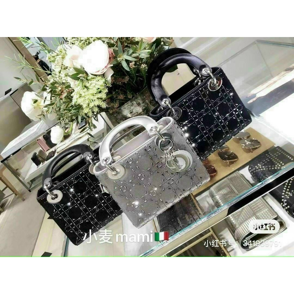 Túi Xách DI0 Đính Đá Size 17cm Bản Hót Nhất Năm Nay Hàng Cao Cấp Fullbocx Bỏ Vừa Điện Thoại MTA174.3999