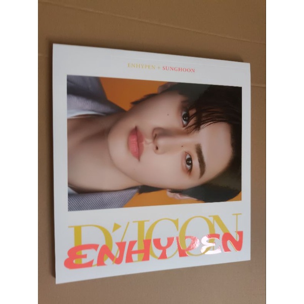 Cuốn photobook dicon sunghoon official hot hit