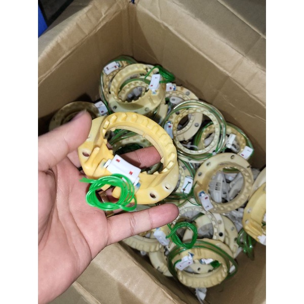 CẢM BIẾN NHÔNG MÁY GIẶT TOSHIBA model D950 /D980