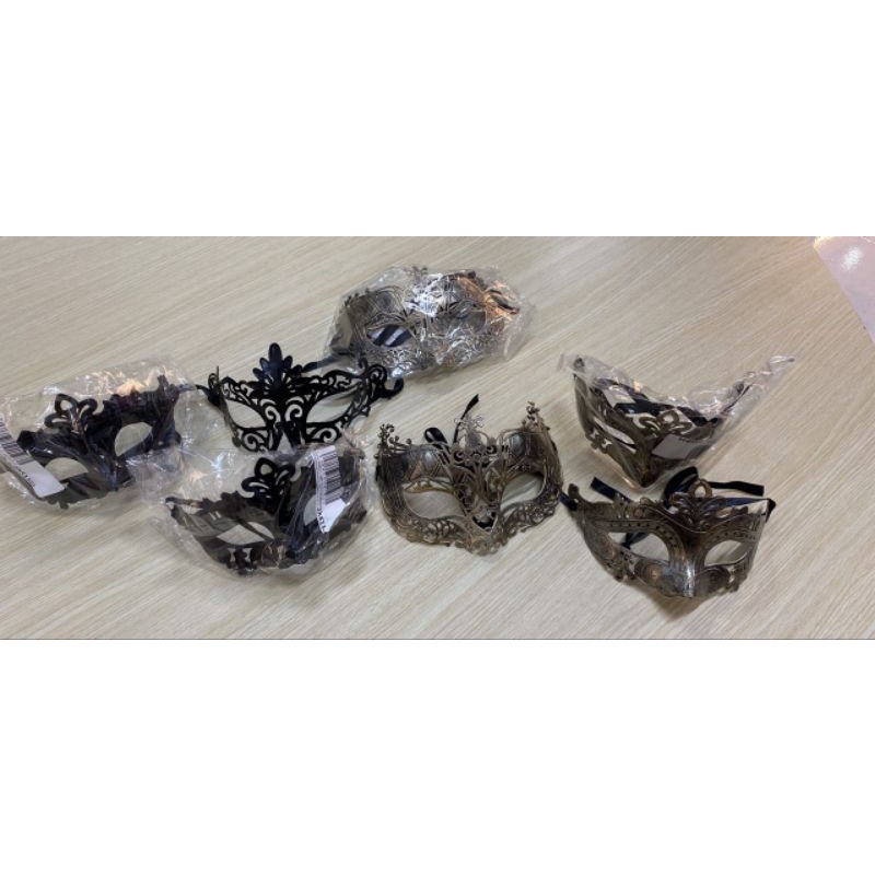 Mặt nạ lễ hội hoá trang đám cưới chụp ảnh