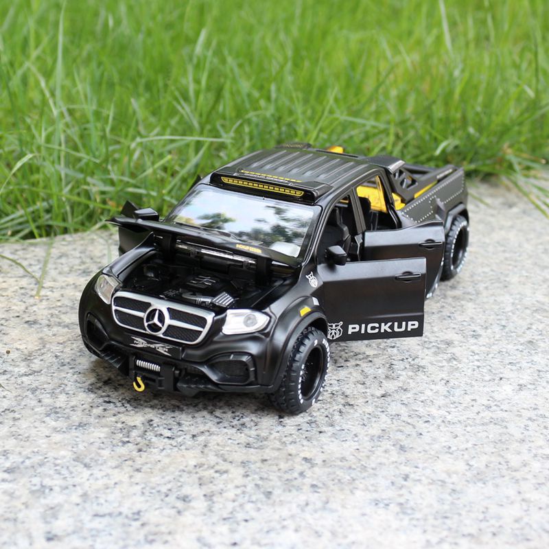 Mô hình xe Mercedes Benz X-CLASS EXY 6X6 KAVY bằng hợp kim nguyên khối có 4 đèn led và âm thanh mở được 6 cửa chạy cót