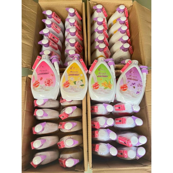Sữa tắm hương nước hoa_chai 1000m_tặng kèm nước hoa mini_màu hồng như hình chính hang