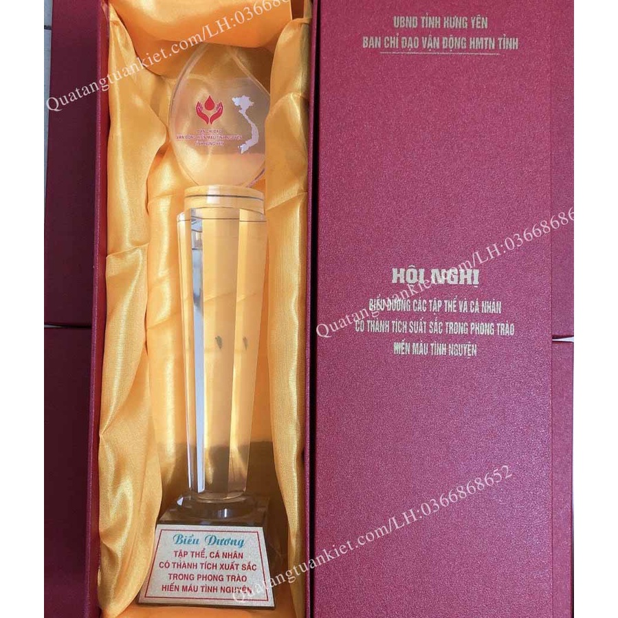 Cúp Pha Lê Ngọn Lửa