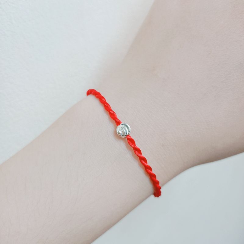 Vòng tay chỉ đỏ may mắn bi bạc ta 6mm