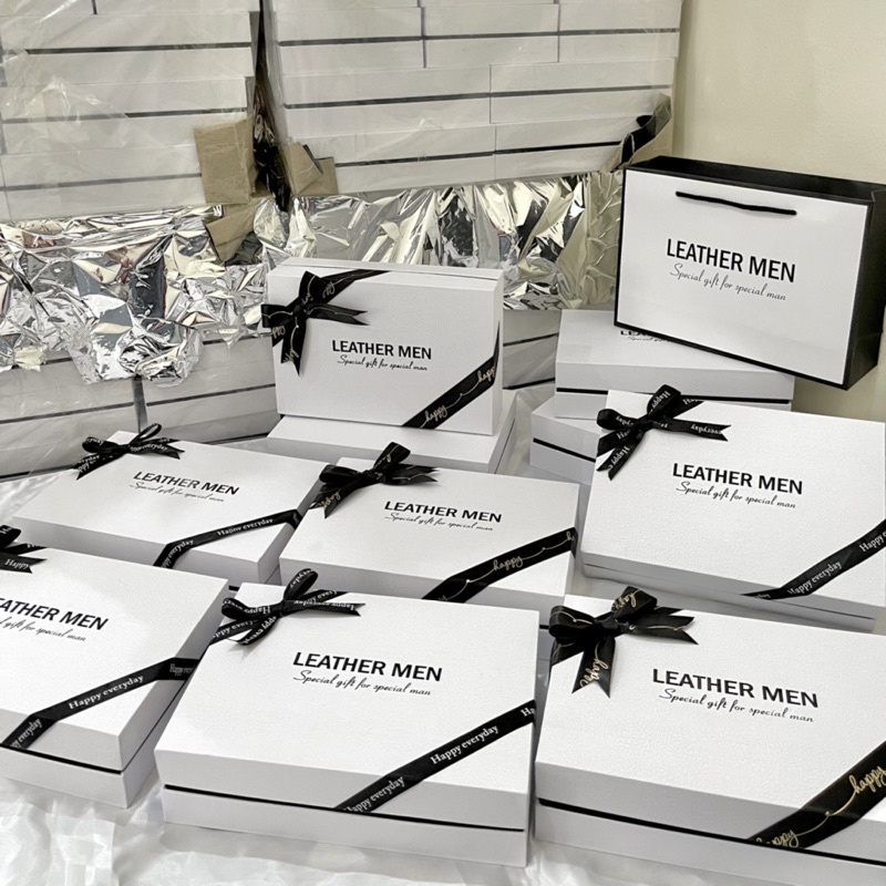 Set quà nam Ví khắc tên + Thắt lưng da bò Fullbox, túi, thiệp