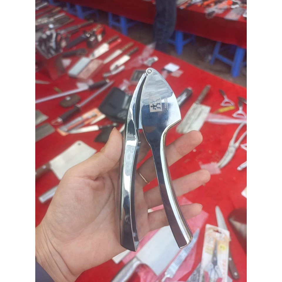 Ép tỏi Đức