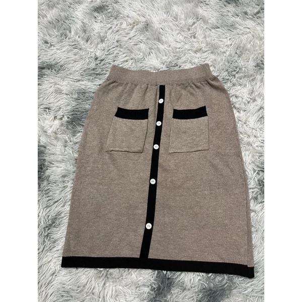 Chân váy len 2hand tuyển chọn, chất len gân đẹp, độ mới 99%