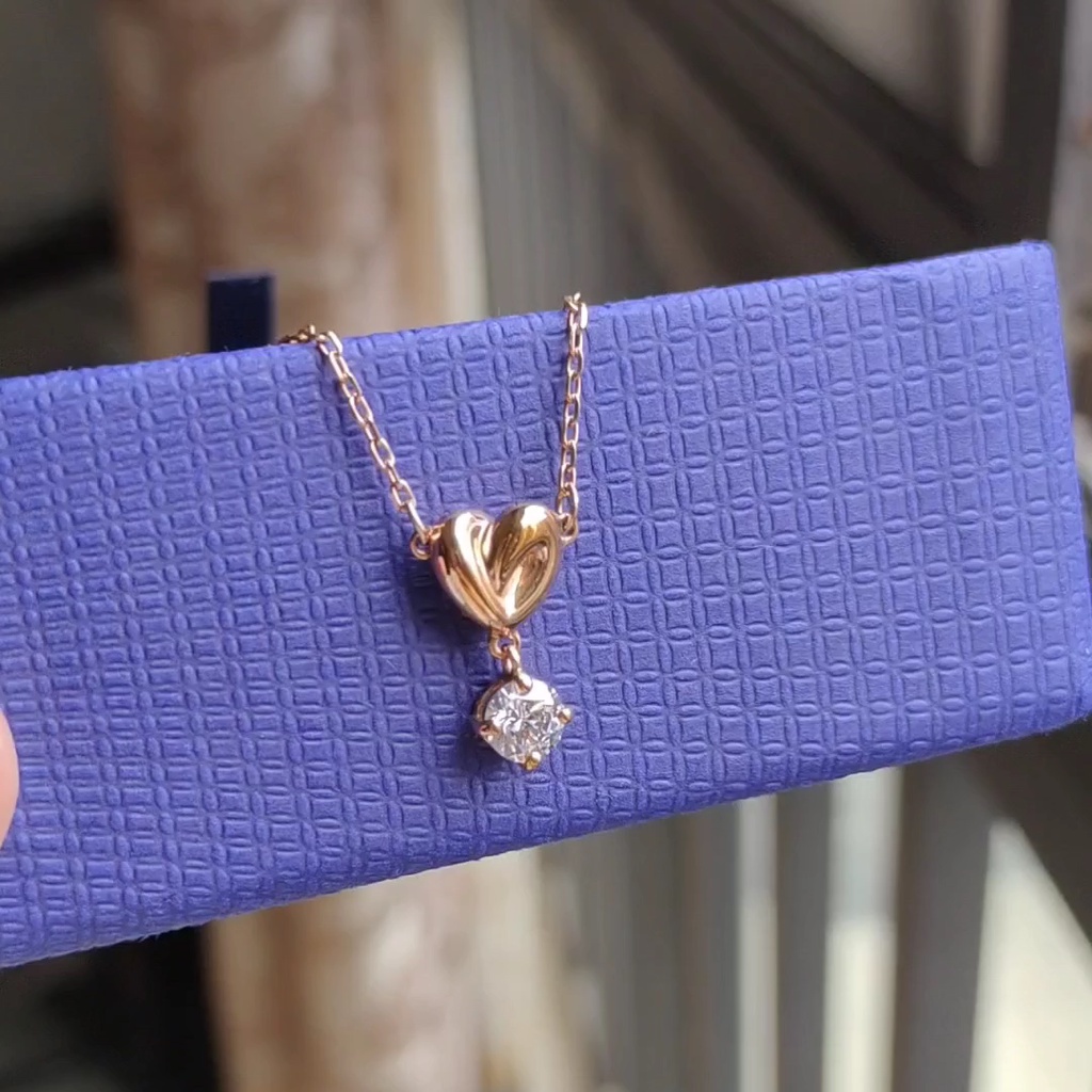 Vòng cổ Mặt Trái Tim Lấp Lánh Swarovski LIFELONG HRT