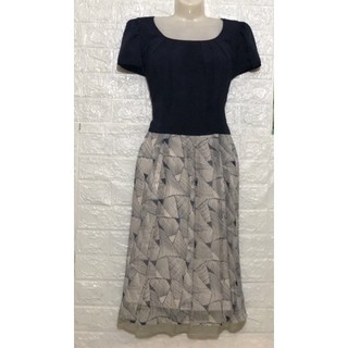 áo đầm xoè size XL (eo 81 ,  ngực 92)