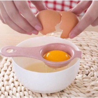 Dụng cụ tách lòng đỏ trứng gà - Thìa lọc trứng tiện dụng